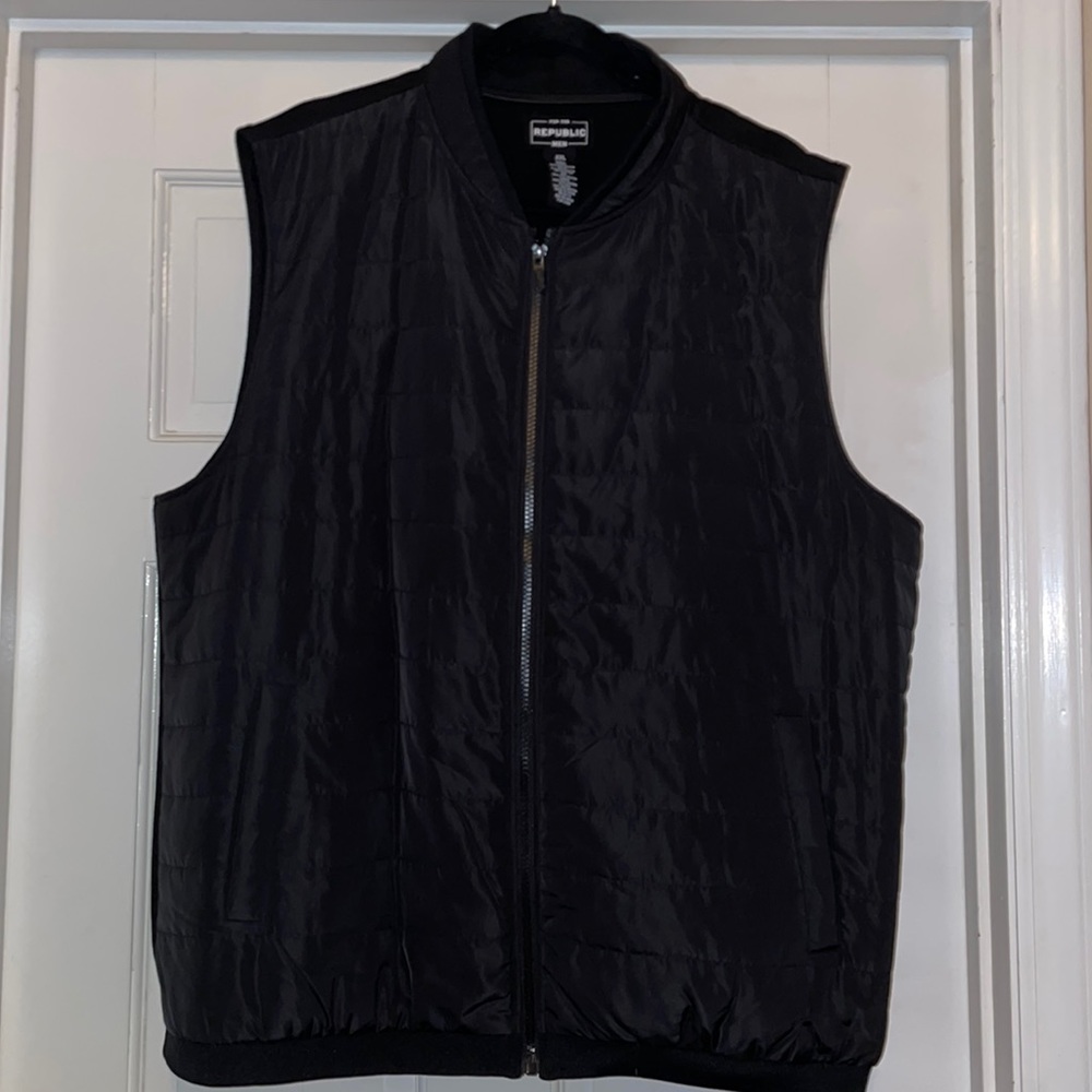 Men’s Vest XXL NWOT